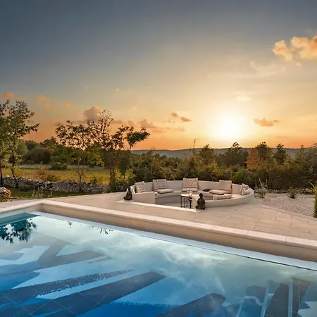 Casa Q Villa Sveti Petar u Sumi