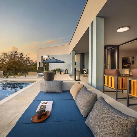 Casa Q Villa